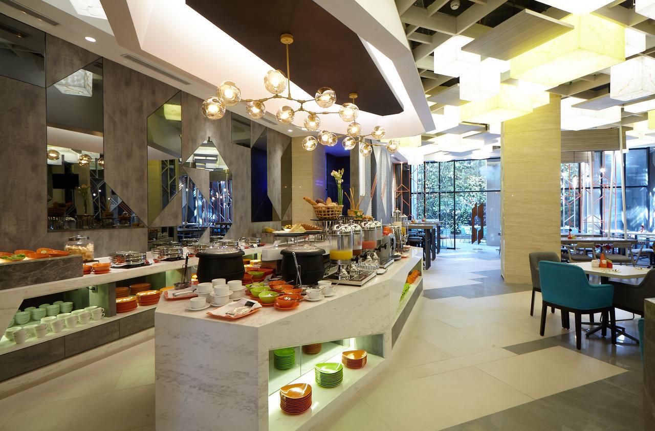Ibis Styles Medan Pattimura Exterior foto